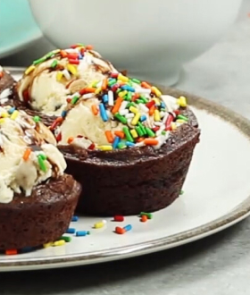 Super Sundae Brownie Bowls | Recipes | Edy's® and Dreyer's® | Icecream.com