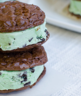 Dreyer's brownie thin mint ice cream sandwich