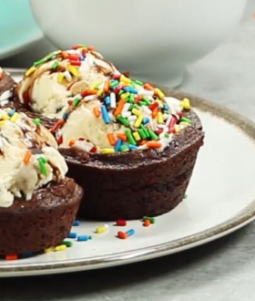 Dreyer's super sundae brownie bowls