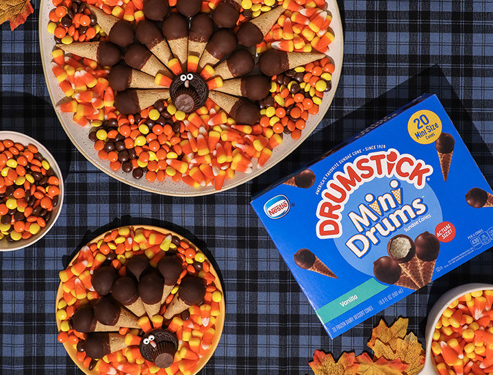 Photo of Drumstick mini drums decorated as turkey with candy corn.