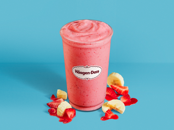 Strawberry Banana Smoothie Bananas and strawberries with Strawberry Sorbet, and cranberry juice.