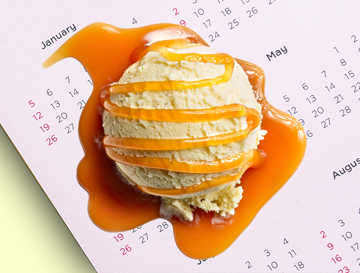 vanilla ice cream with caramel syrup on calendar