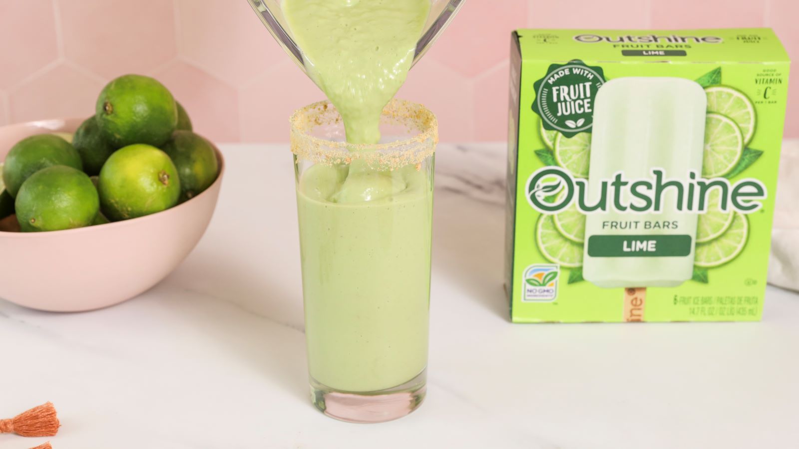 Pour Key Lime Pie Smoothie In Glass